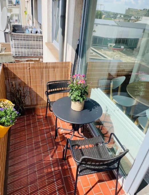 One Bedroom Flat With Private Terrace&parking-67b Apartment Luxemburg
